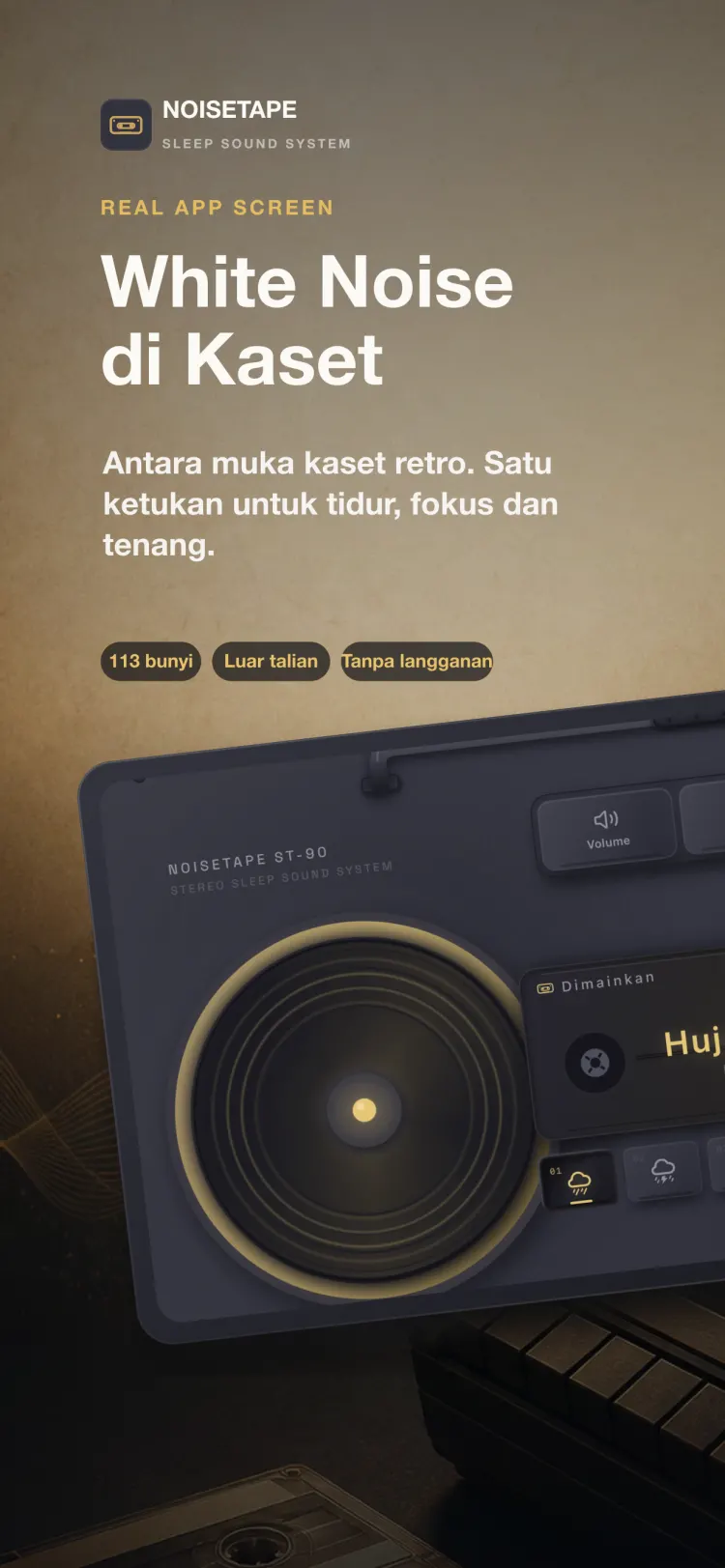 Pemain NoiseTape pada iPhone — dek kaset retro memainkan Hujan ringan, dengan kekunci mekanikal untuk volum, pemasa dan tetapan